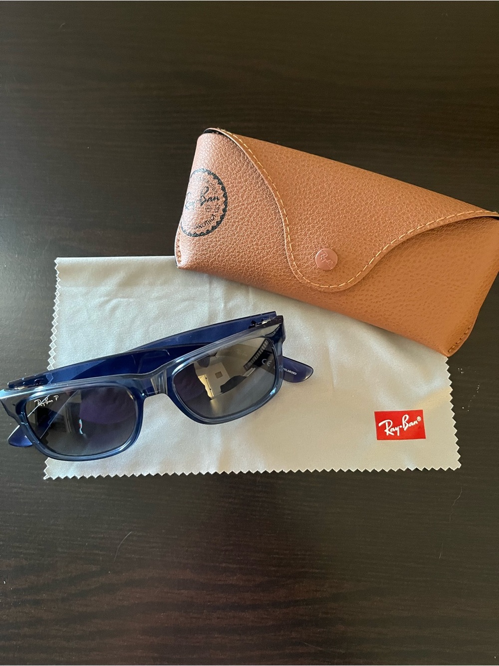 Ray-Ban Justin RB4165 polarized Blue Sunglasses with Brown Case